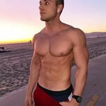 Jake Bentz (@bentzfitness) * Foto dan video Instagram